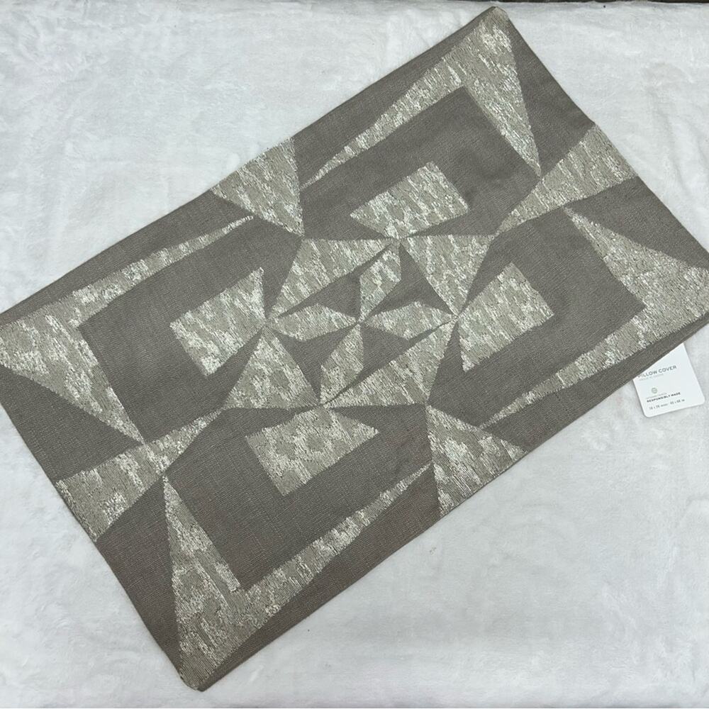 Williams Sonoma Beaded Lyncort Zardozi Linen Lumbar Pillow Cover Geo 14 x 22 NWT